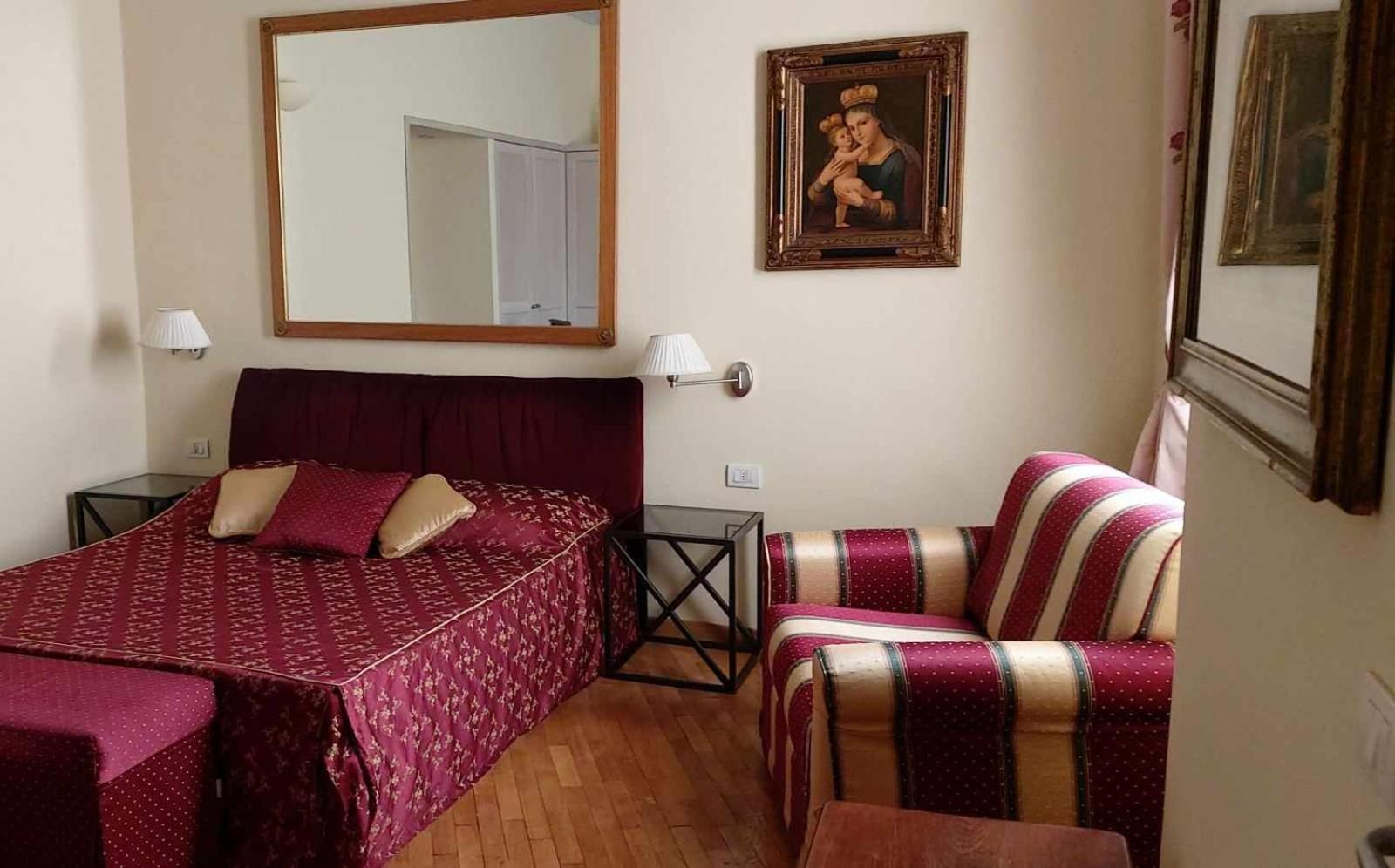 Tornabuoni La Petite Suite Florence Room photo