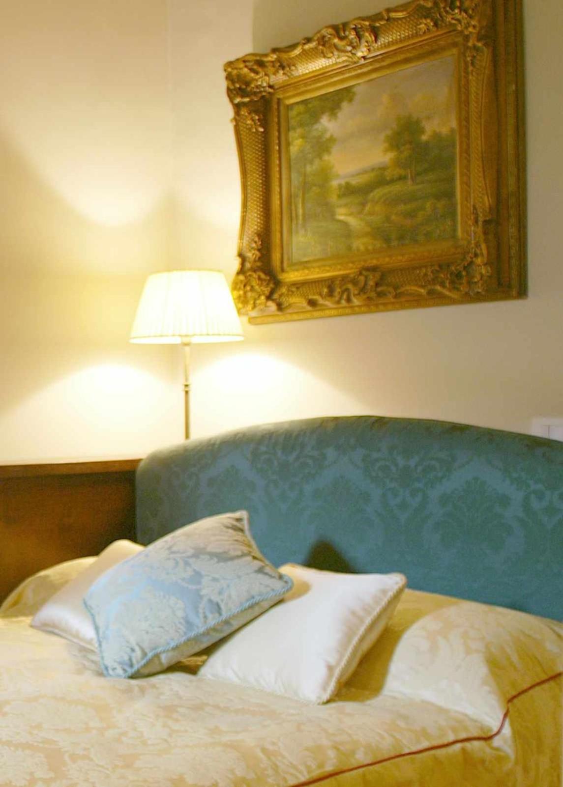 Tornabuoni La Petite Suite Florence Room photo