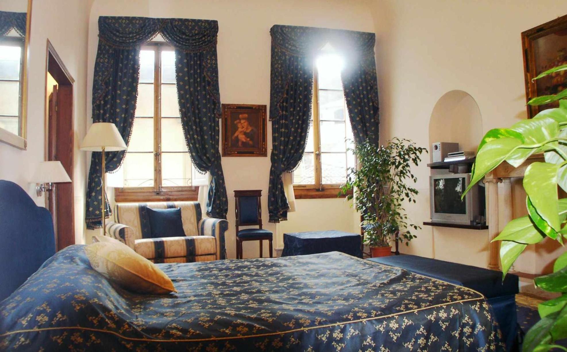 Tornabuoni La Petite Suite Florence Room photo